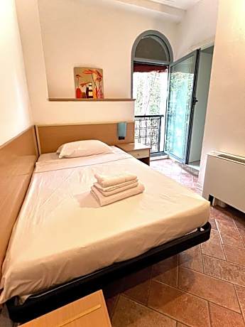 Single Room with Private Bathroom