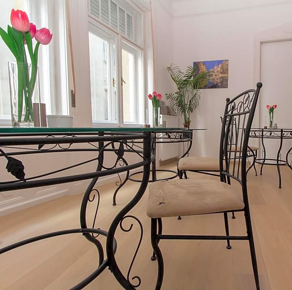 Butterfly Home Danube