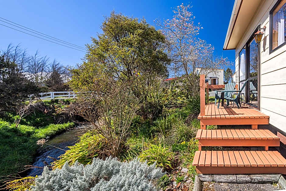 Ossies Motels and Chalets