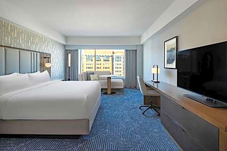 Room, 1 King Bed, Accessible, Non Smoking (Mobility & Hearing w/ Tub)