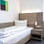 Alpha & Omega Hotel