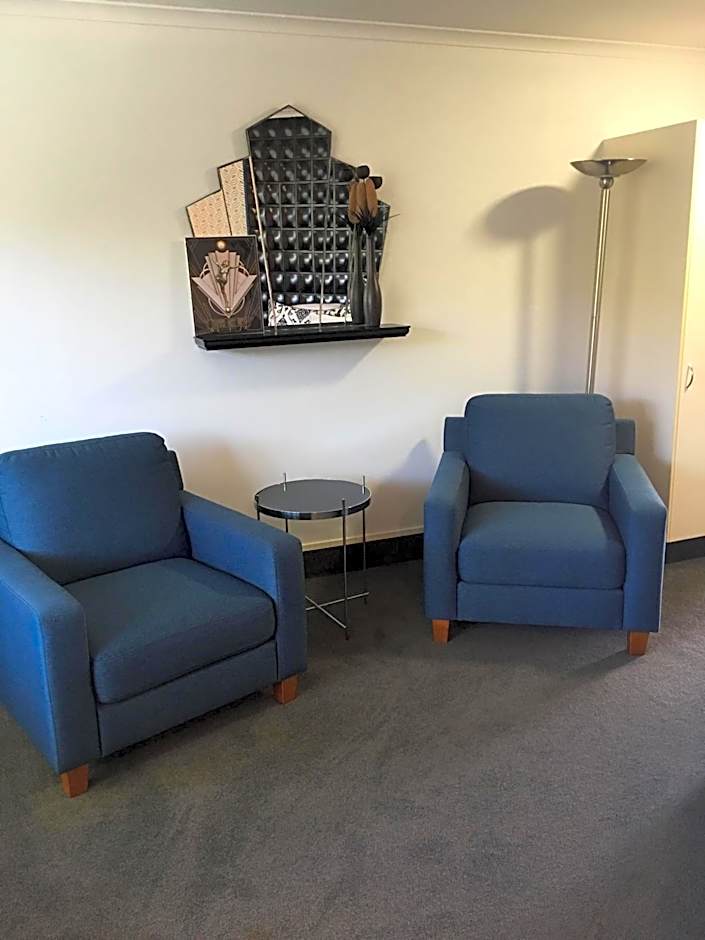 Deco City Motor Lodge