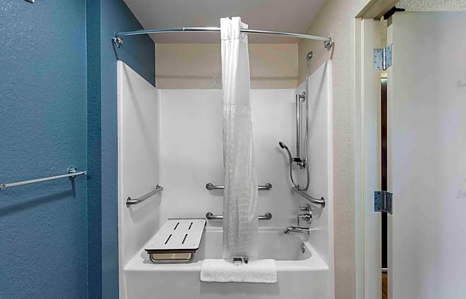 Extended Stay America Suites - Pleasanton - Chabot Dr.