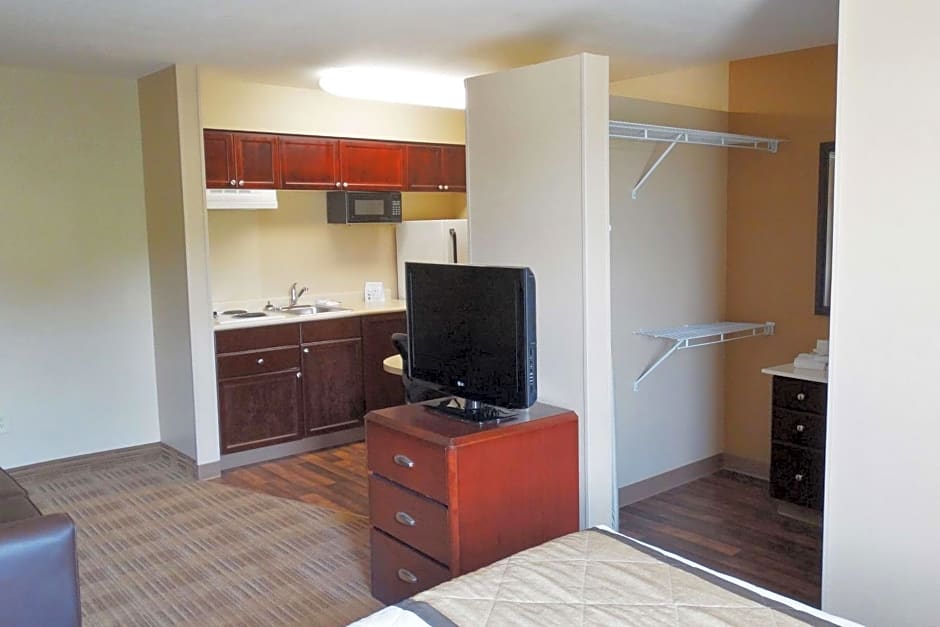 Extended Stay America Suites - Jacksonville - Deerwood Park