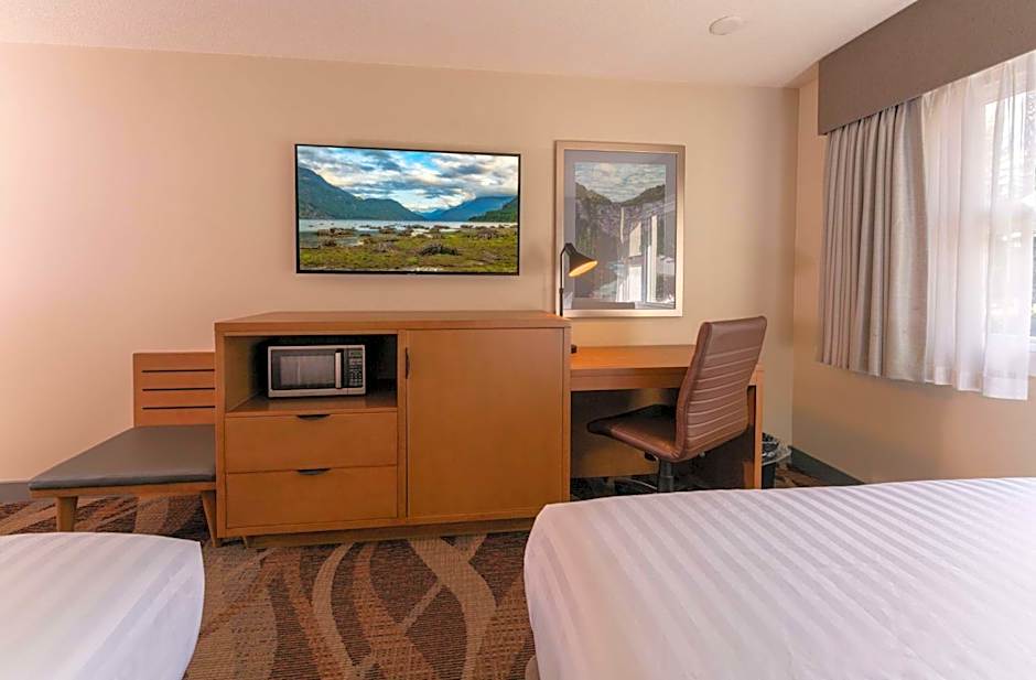 Prestige Hudson Bay Lodge, Premier Collection