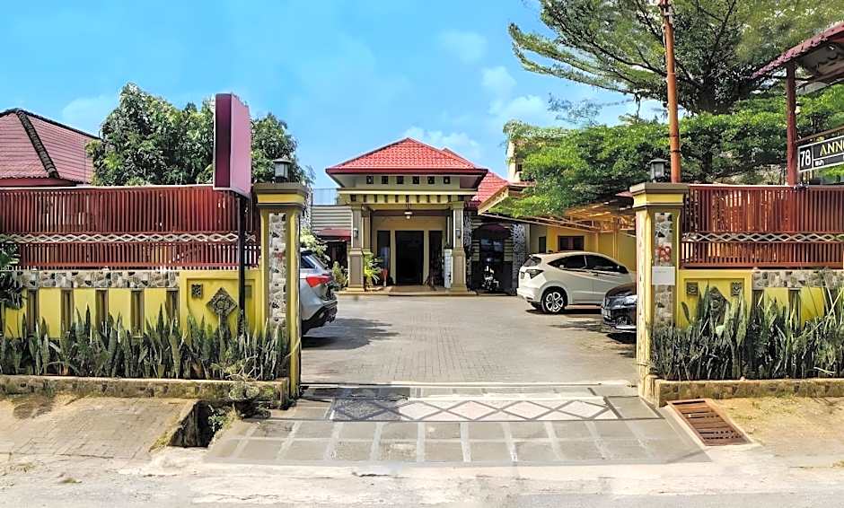 RedDoorz near RS Setiabudi Medan