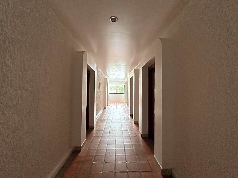 Benyada Lodge - Surin Beach