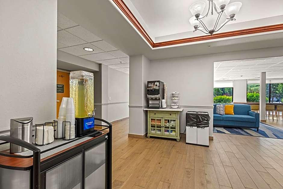 Comfort Inn & Suites Glenwood Springs On The River