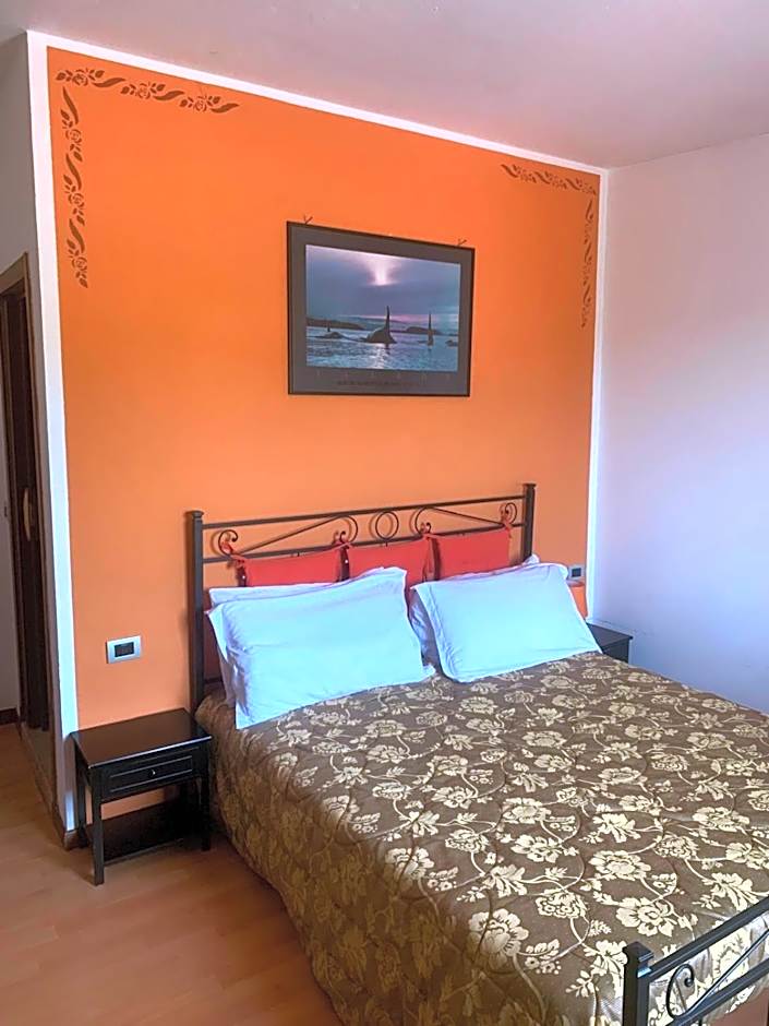 Double Room — 10 fotoğraftan 1. fotoğraf