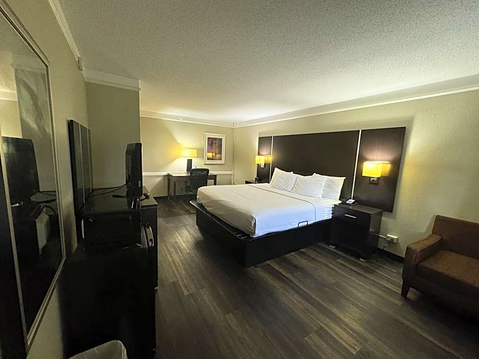 Quality Inn & Suites Tuscaloosa near University