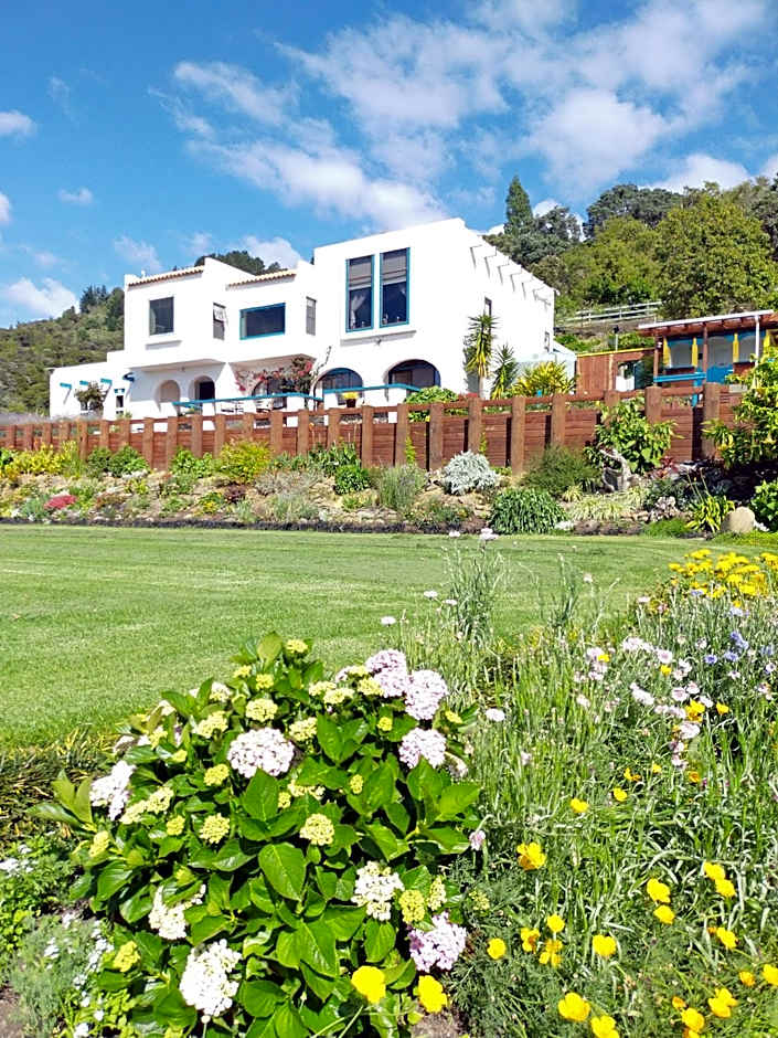 Te Aputa Lodge formerly La Casa Te Puru Lodge