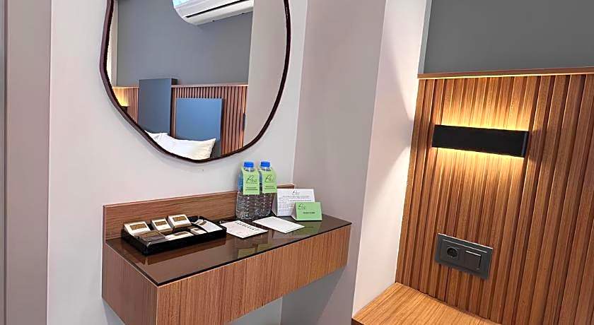 ROI HOTEL IZMiR