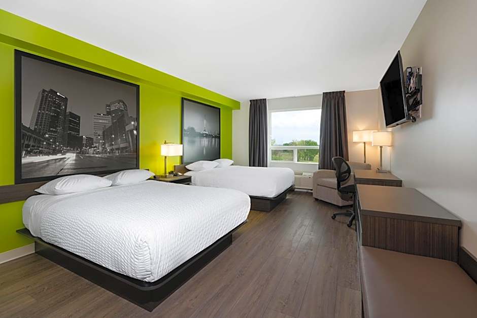 Super 8 by Wyndham Winnipeg East MB