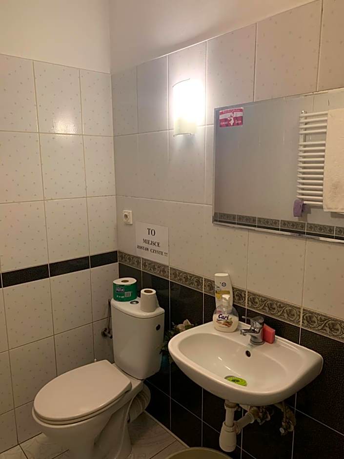 Tanie Noclegi Bartek