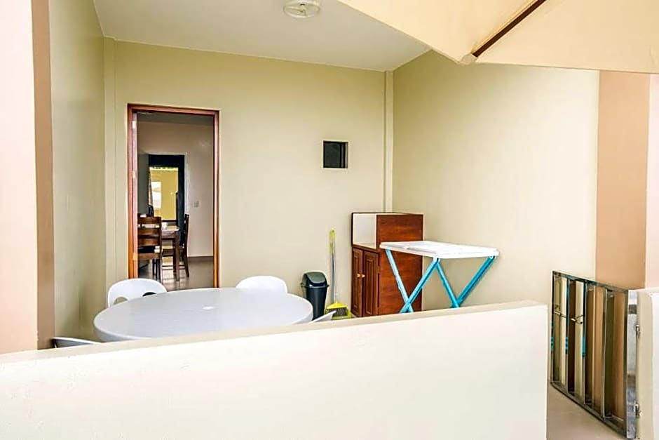 Kellocks' Seaview Apartelle
