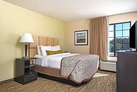 Queen Studio Suite - Disability Access Hearing Accessible Tub