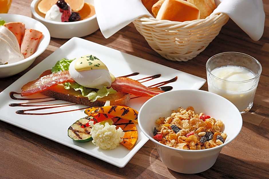 ANA Holiday Inn Tokyo Bay by IHG