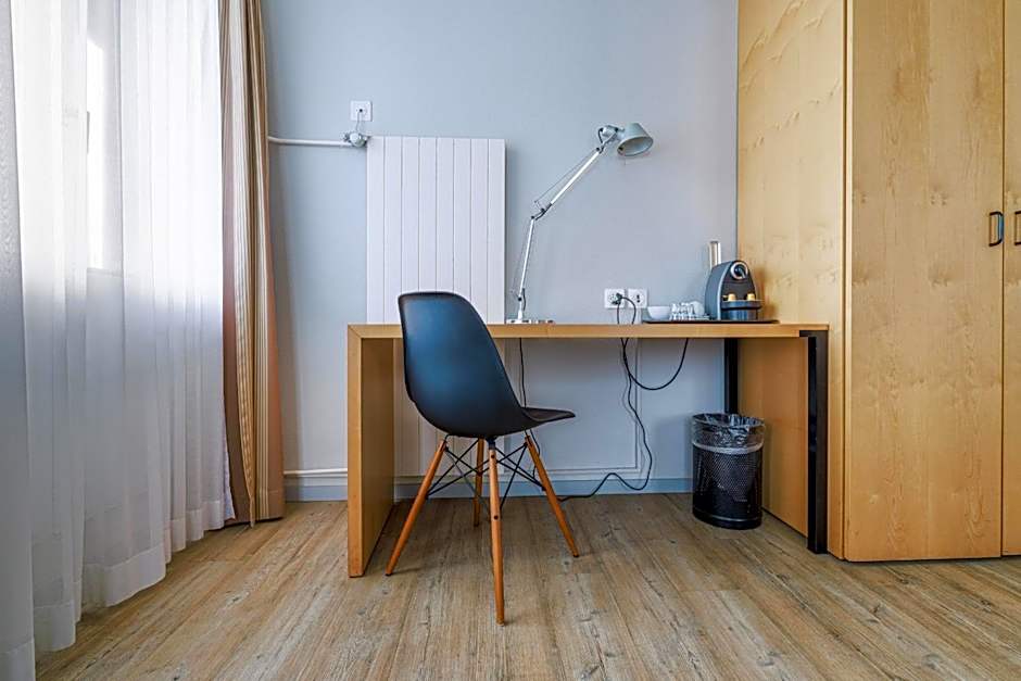 Royal Hotel - Urban Living