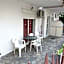 PELEKAN rooms and apartments athina 11