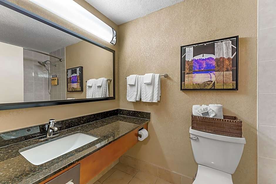 Best Western Plus Wooster Hotel & Conference Center