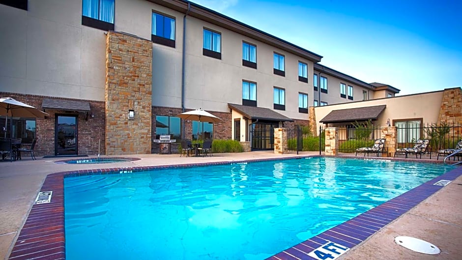 Best Western Plus Emory At Lake Fork Inn & Suites