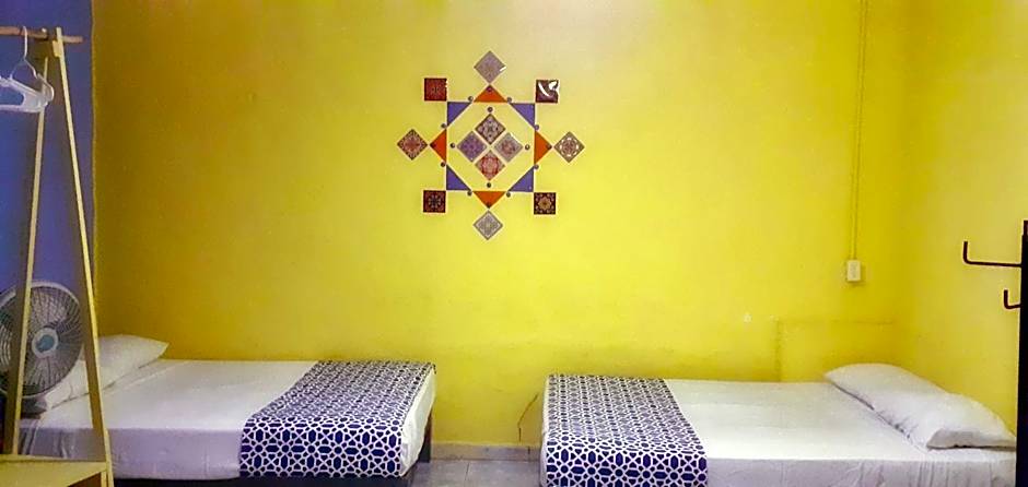 Riad Lola