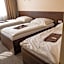 City Hotel B&B, reception 24 7, 800m od-from R1, free parking
