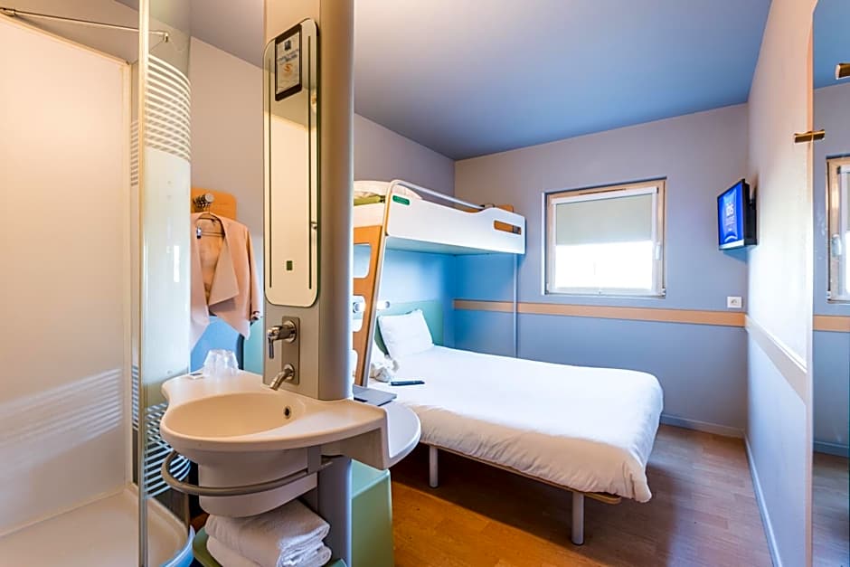 ibis budget Amberieu en Bugey/Chateau Gaillard