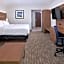 Holiday Inn Express & Suites - Marshalltown By IHG