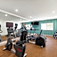 Holiday Inn Express & Suites Mountain View Silicon Valley By IHG