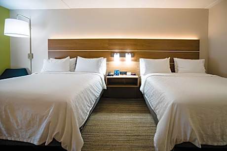 Standard Room with Two Queen Beds