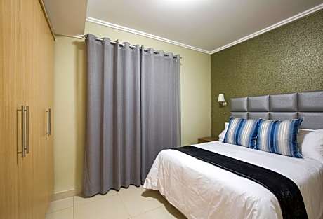 One-Bedroom Apartment with Balcony