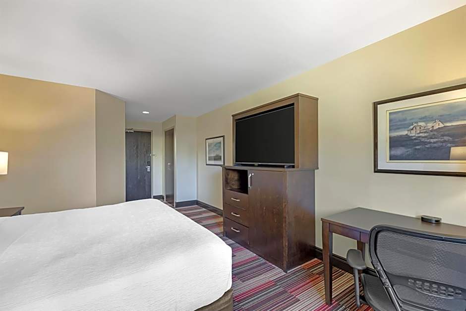 Best Western Plus Stoneridge Inn And Conference Centre