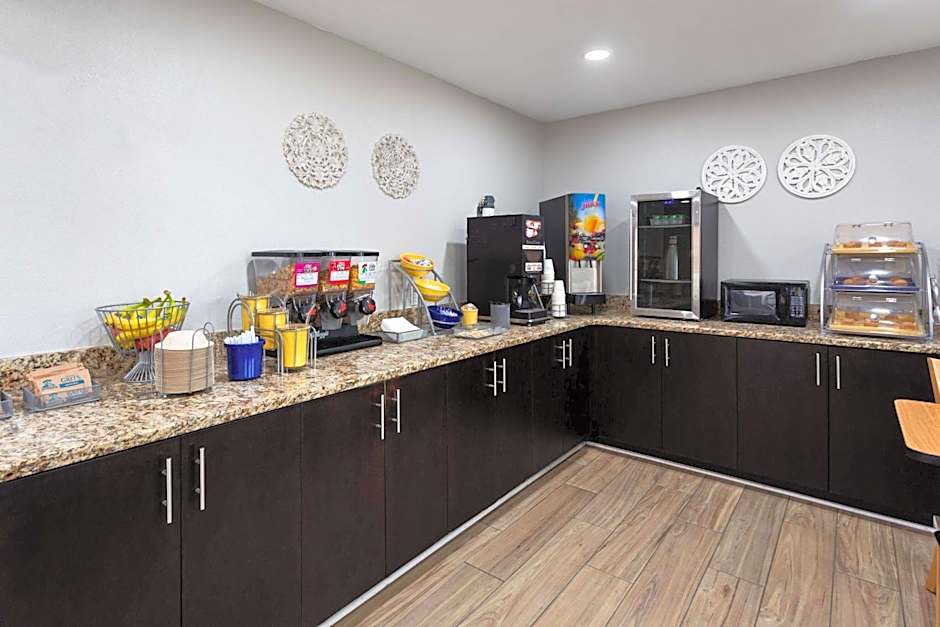Days Inn by Wyndham Douglasville-Atlanta-Fairburn Road