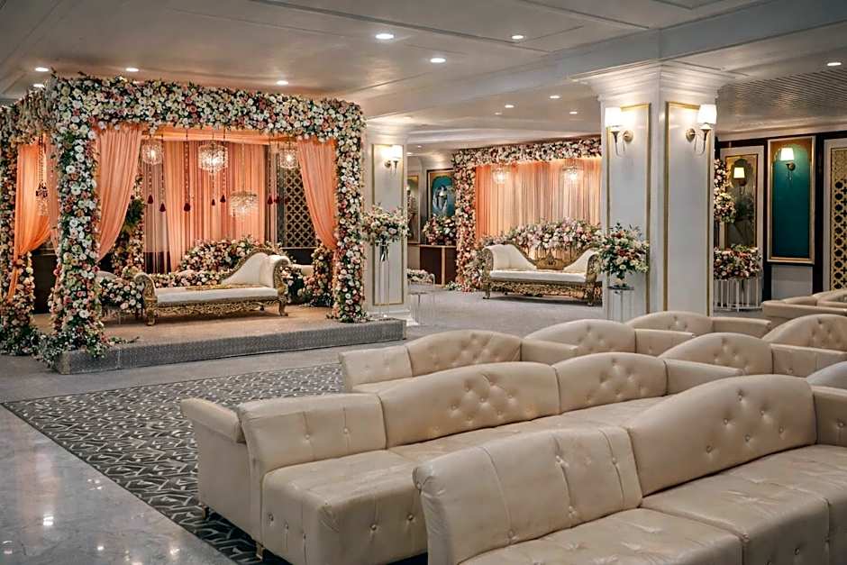 Hotel Sarweshwary