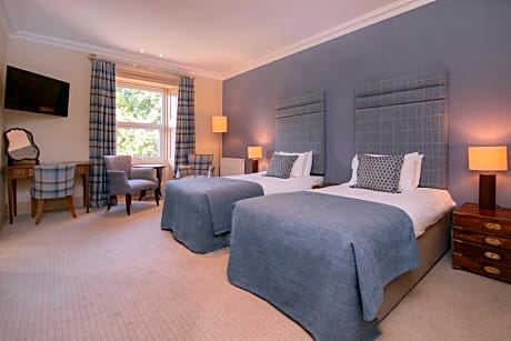 Superior King or Twin Guest Room 