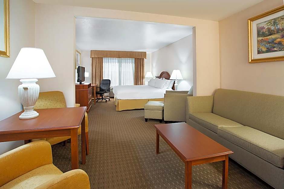 Holiday Inn Express Hotel & Suites Marion By IHG
