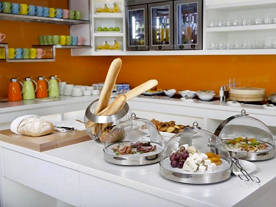 OZO Wesley Hong Kong