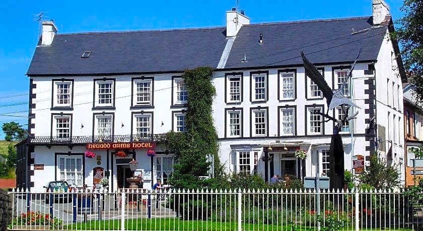Neuadd Arms Hotel