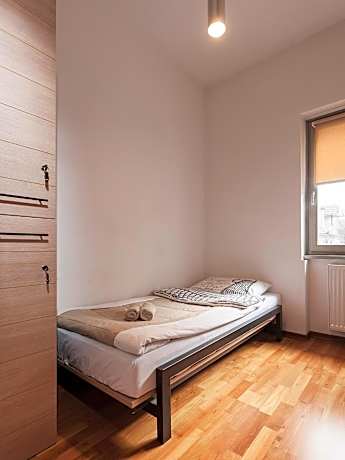 Single Room with Shared Bathroom