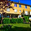 Logis hotel Aux Berges de l'Aveyron