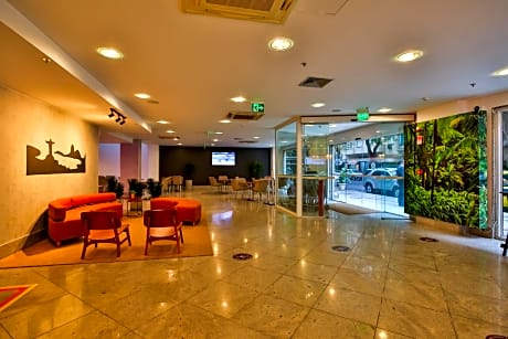 ibis Copacabana Posto 2