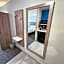 Holiday Inn Express Hotel & Suites Cincinnati-Blue Ash By IHG