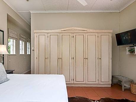 Double Room with Pool View