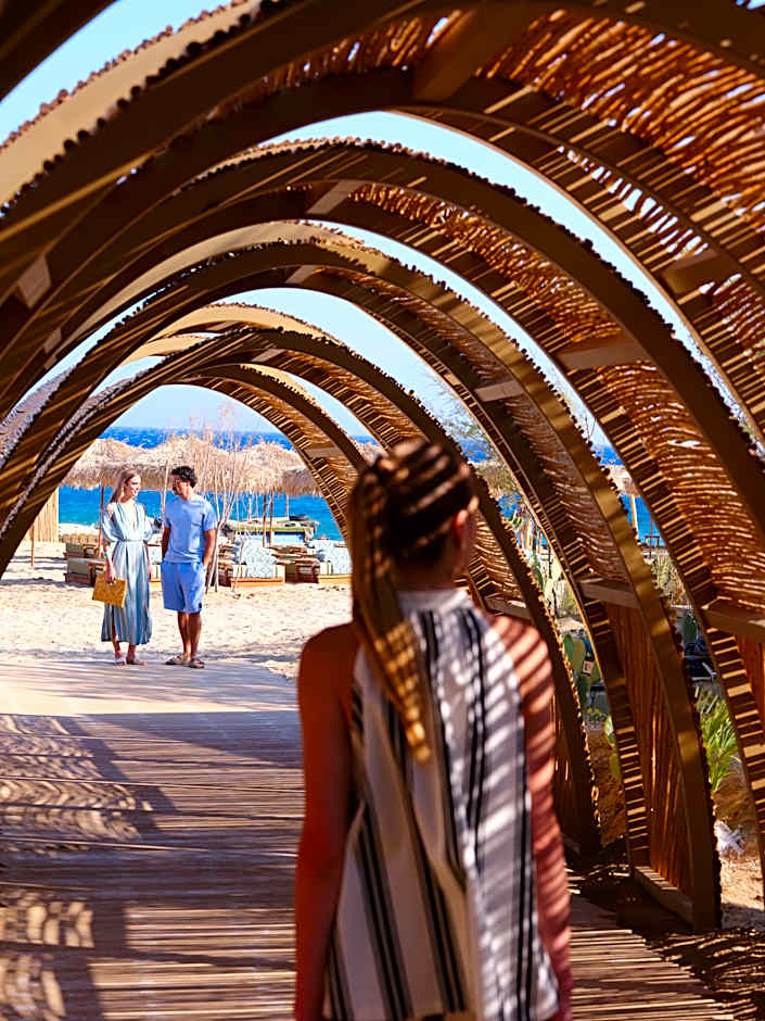 Myconian Sunrise Relais & Chateaux Hotel