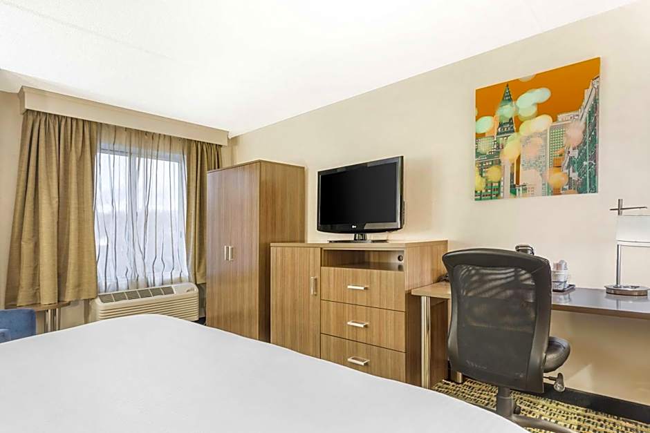 Best Western Plus New Englander