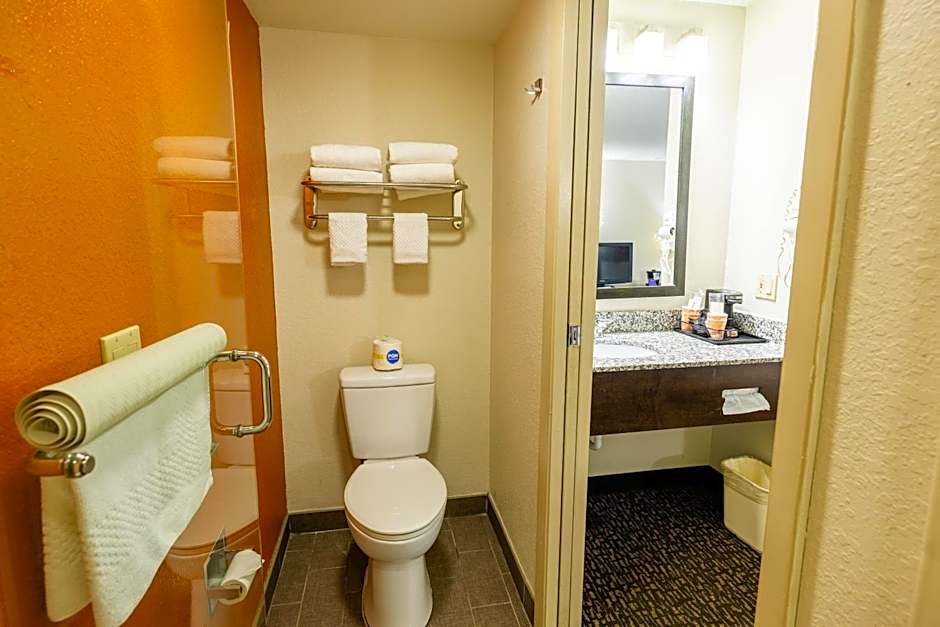 Wingate by Wyndham Leesburg Florida