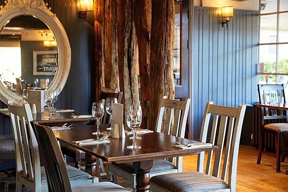 De Trafford Arms by Chef & Brewer Collection