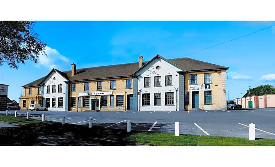 The Raven Hotel