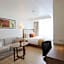 Oakwood Residence Sukhumvit 24 Bangkok